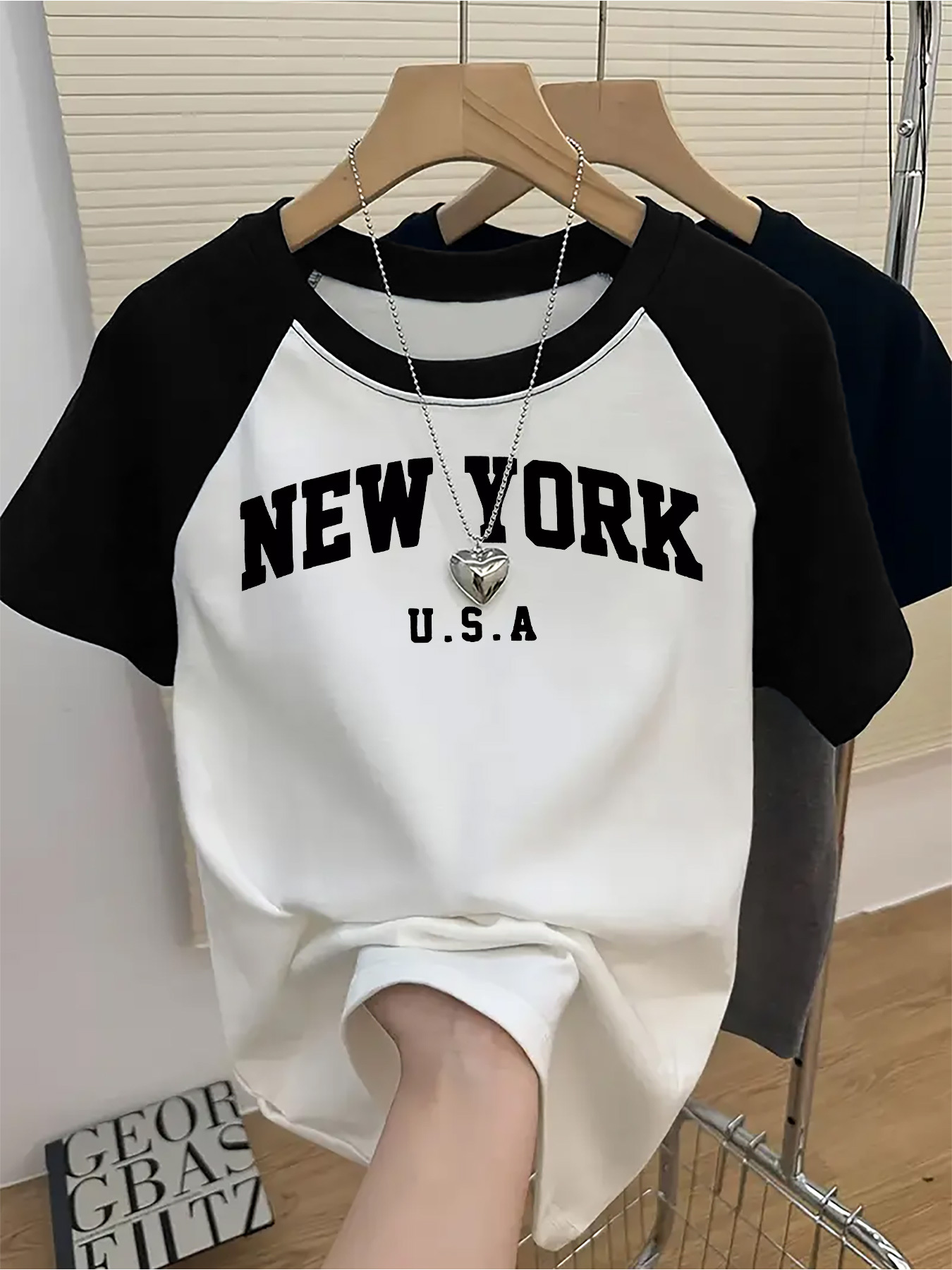 Vintage Fashion Stores - Casual Graphic Print Women's Clothes Short