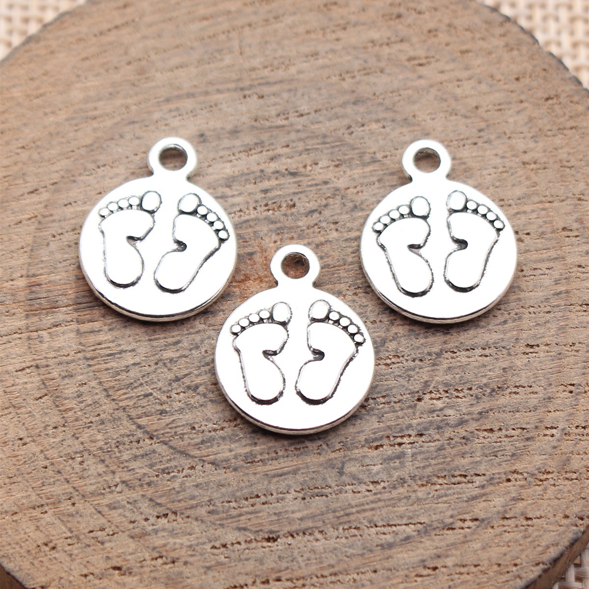 20pcs 17x13mm Antique Silver C - Vintage Fashion Stores 评论和价格